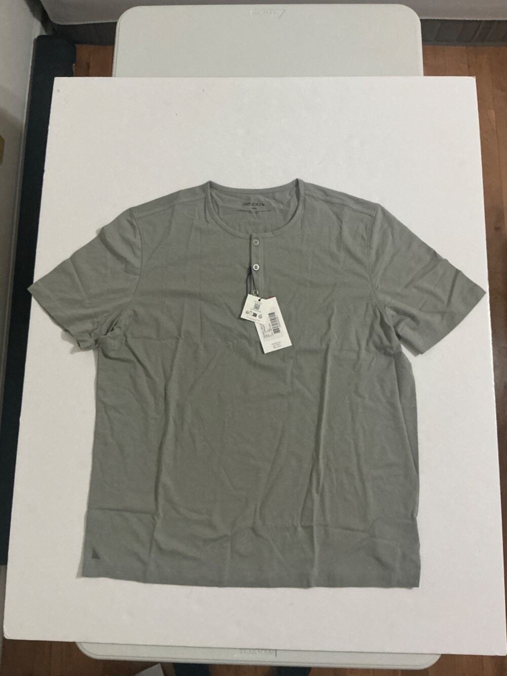UNTUCKit Glera Henley Shirt Mens Large Light Green Short Sleeve Tencel Regular F